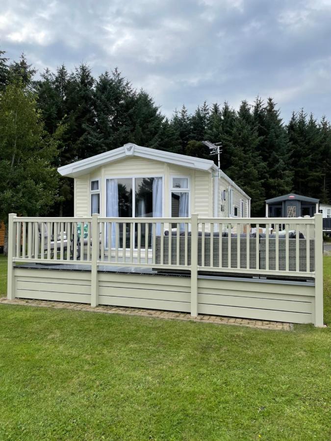 Lazy Bear Lodge Northumberland Swarland Экстерьер фото